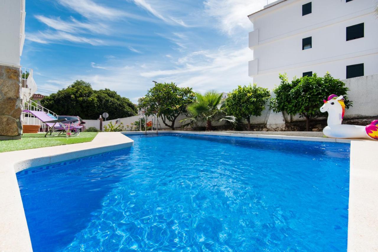 Palm Marina 3 Min Walking From The Sea Villa Benalmadena
